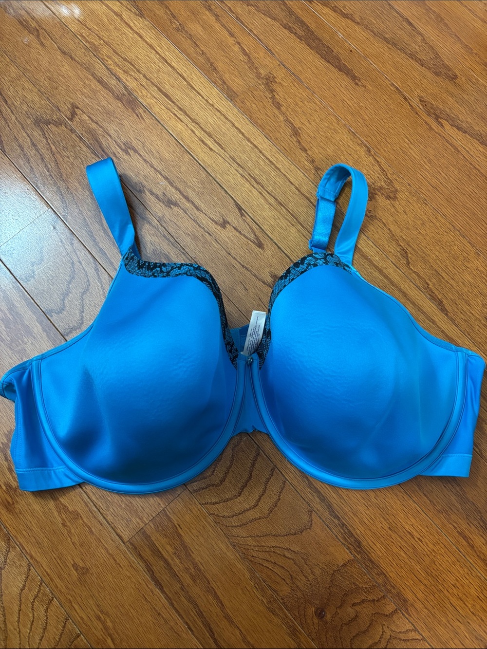 Cacique Vibrant Teal T-Shirt Underwire Bra with Lace Accent
